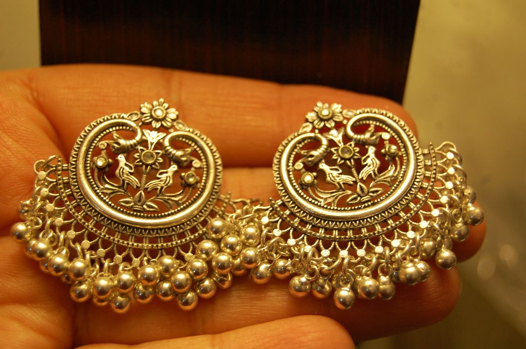 GORGEOUS CHAAND EARRINGS