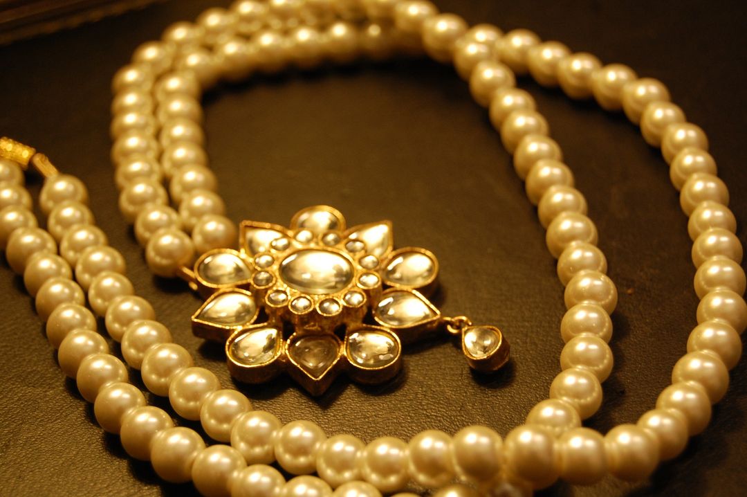 FLORAL KUNDAN MALA