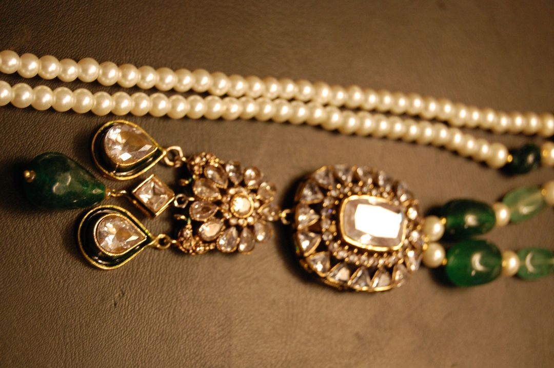 POLKI KUNDAN MALA IN  GREEN