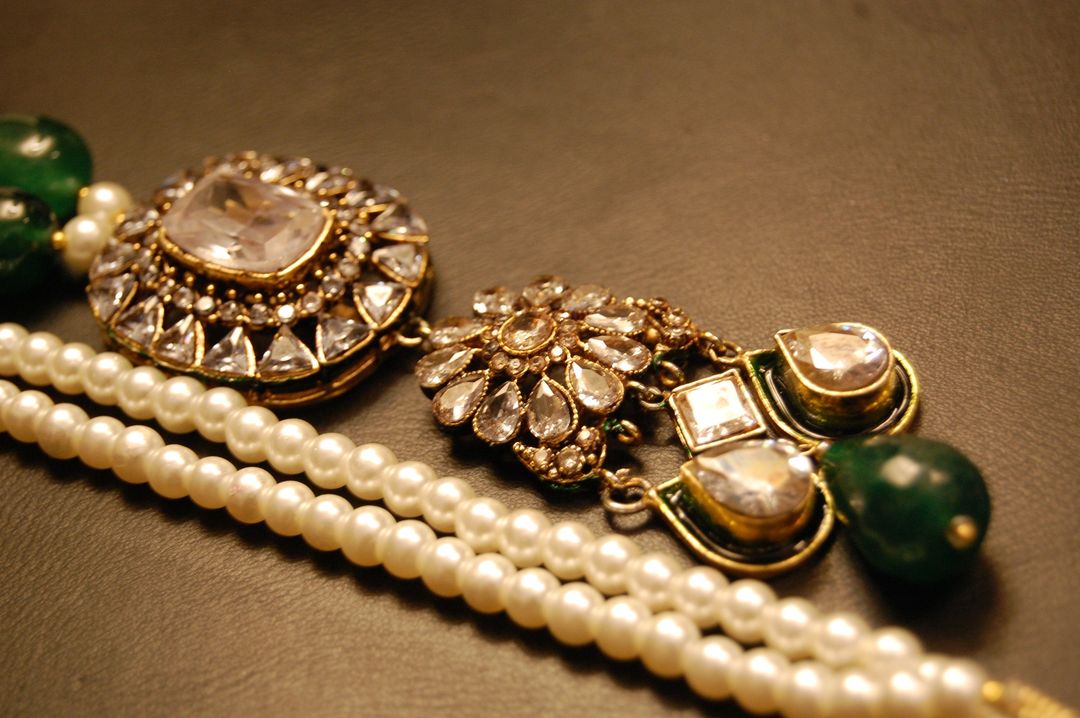 POLKI KUNDAN MALA IN  GREEN