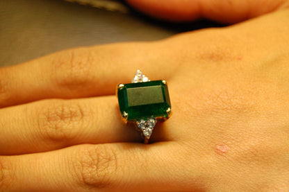 GREEN JADE RING IN SILVER WITH GOLD PLATING