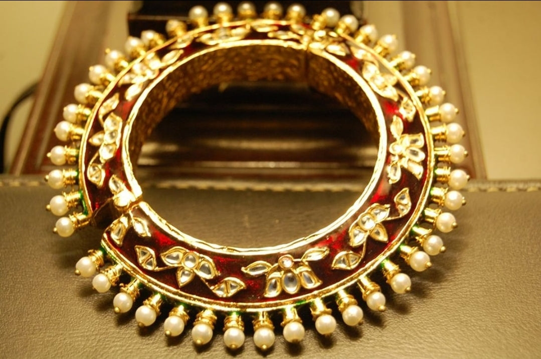 SINGLE, 3D MEENA & KUNDAN KARA , ONE SIDE GREEN OTHER RED MEENA