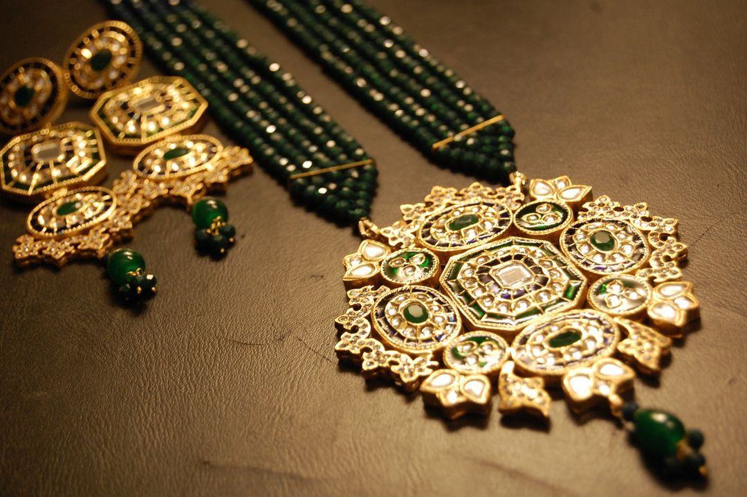 TRADITIONAL MEENA & KUNDAN MALA SET IN BLUE & GREEN