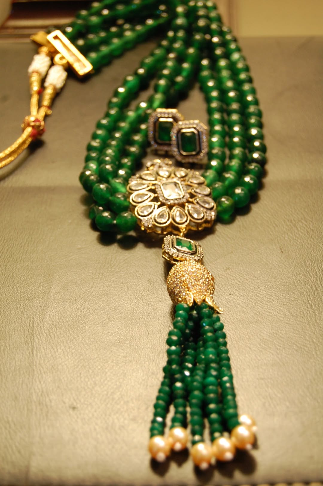 EMERALD GREEN LONG MALA WITH TUSSEL