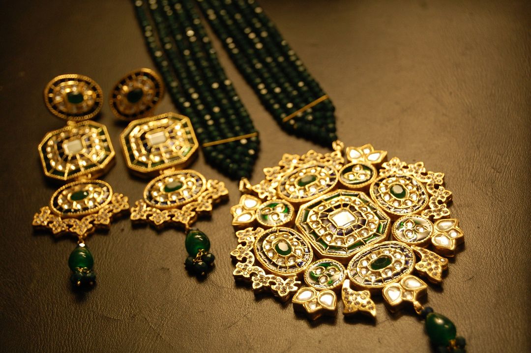 TRADITIONAL MEENA & KUNDAN MALA SET IN BLUE & GREEN