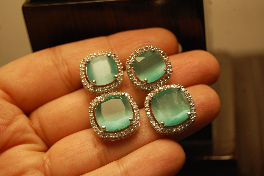 AMERICAN DIAMOND EARRINGS IN JADE GREEN