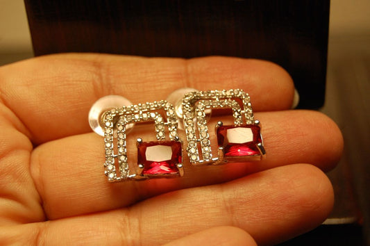 ZIRCON EARRINGS IN RED