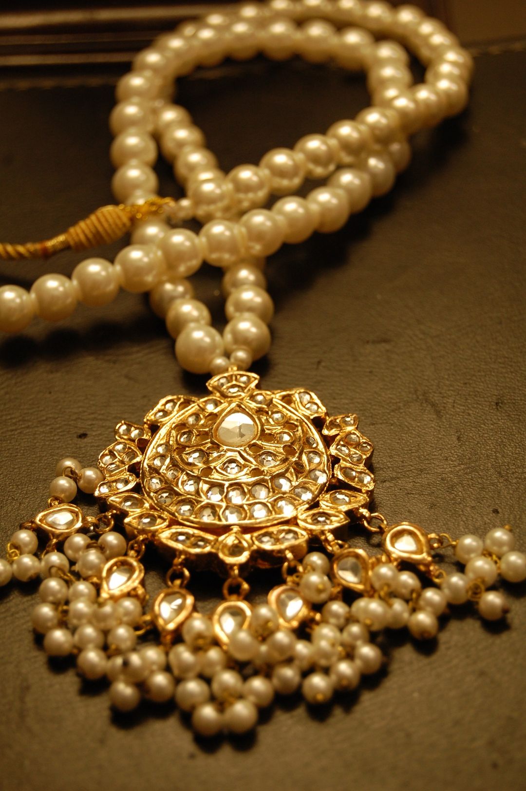 KUNDAN & PEARL MALA