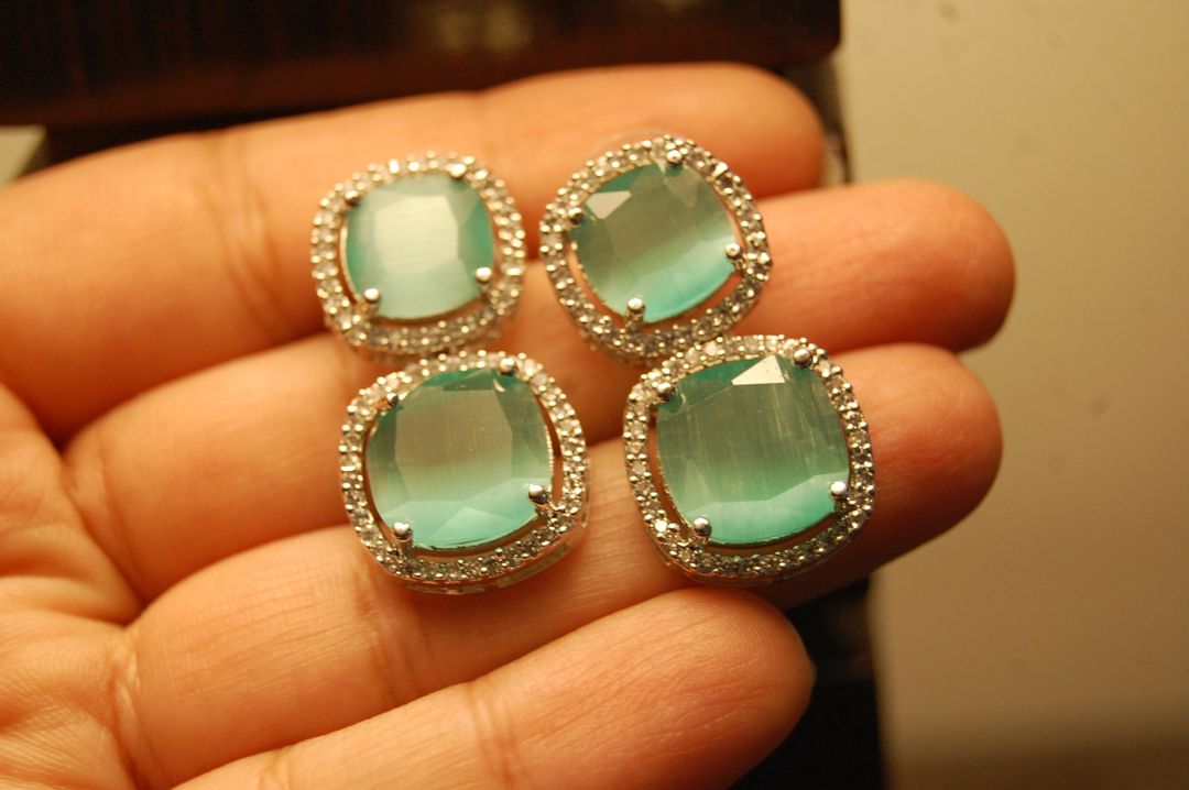 AMERICAN DIAMOND EARRINGS IN JADE GREEN