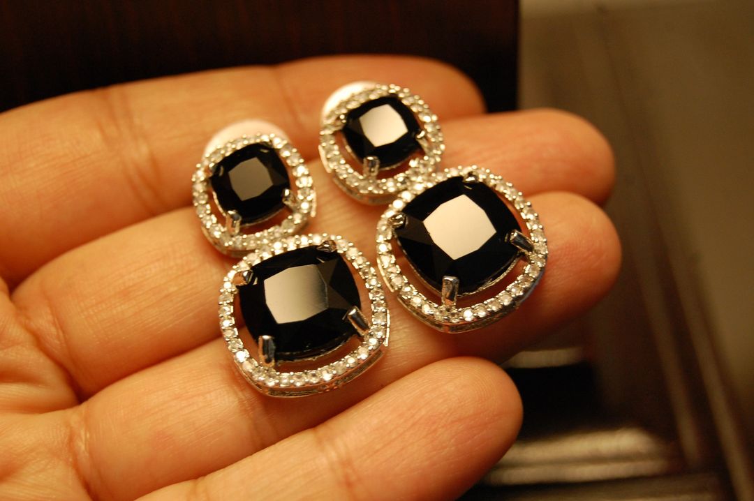 AMERICAN DIAMOND EARRINGS IN BLACK