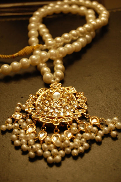 KUNDAN & PEARL MALA