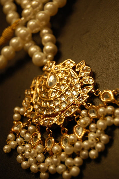 KUNDAN & PEARL MALA