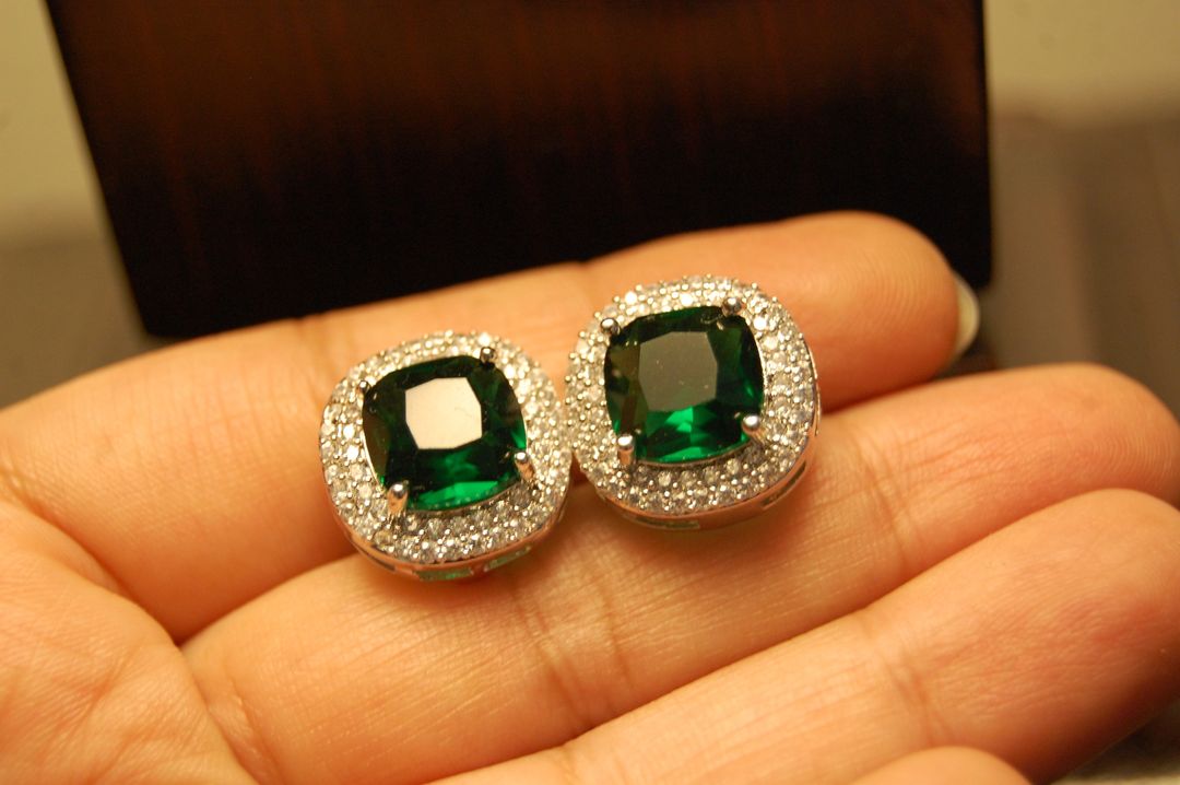 AMERICAN DIAMONDS & EMERALD GREEN STUDS