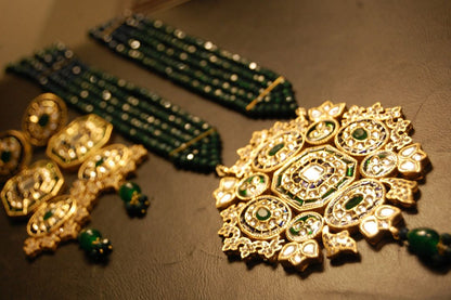 TRADITIONAL MEENA & KUNDAN MALA SET IN BLUE & GREEN