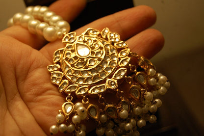 KUNDAN & PEARL MALA