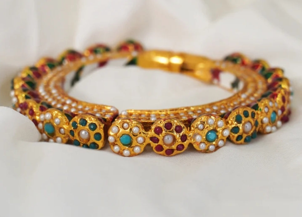 MULTI FLORAL BANGLE