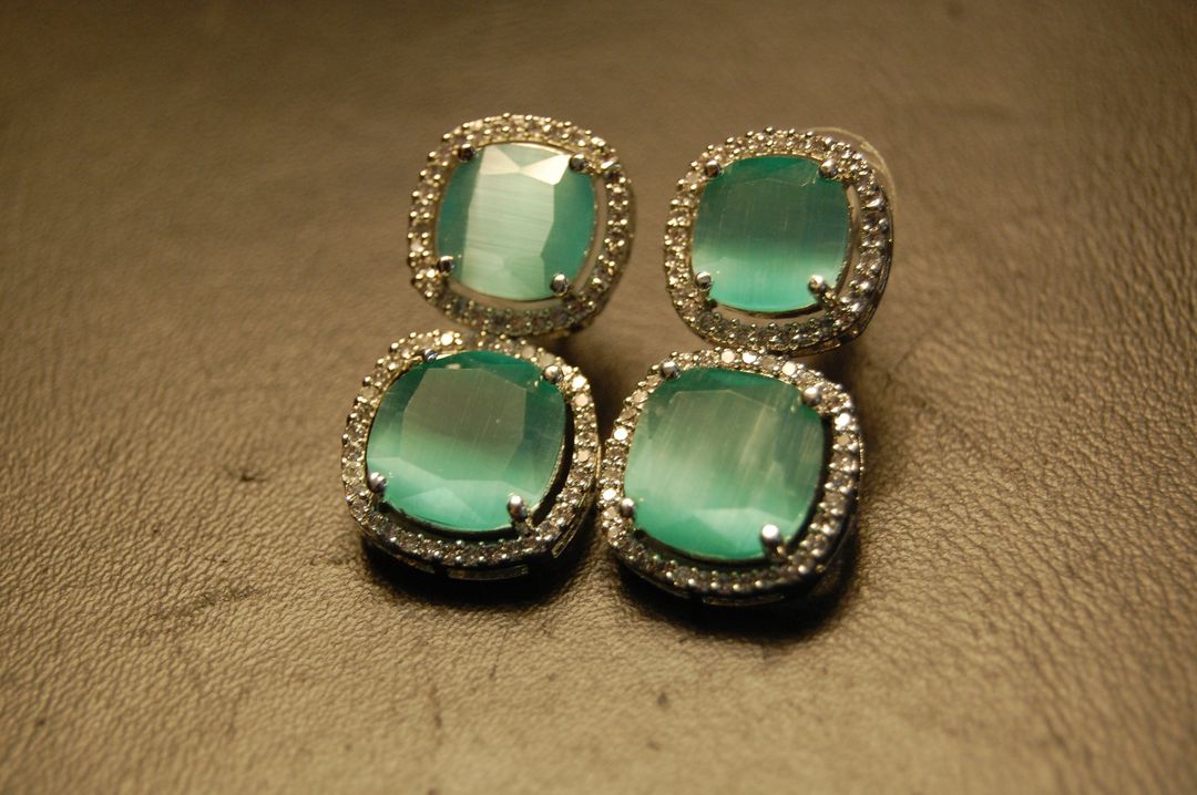 AMERICAN DIAMOND EARRINGS IN JADE GREEN