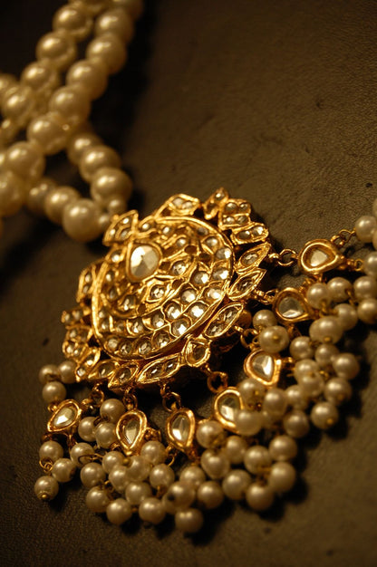 KUNDAN & PEARL MALA