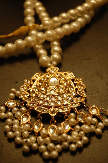 KUNDAN & PEARL MALA