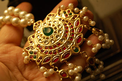 GREEN & RED KUNDAN MALA