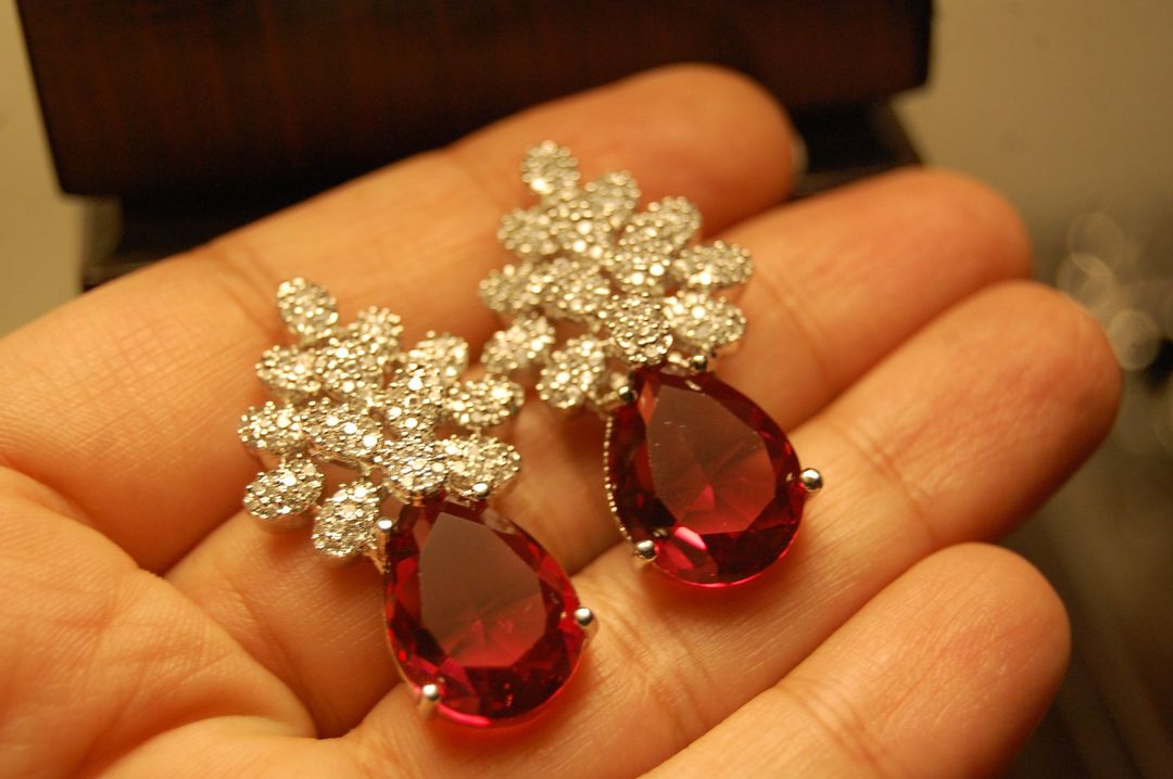 AMERICAN DIAMOND EARRINGS IN RED